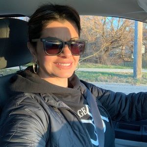 Meet your Posher, Manuela